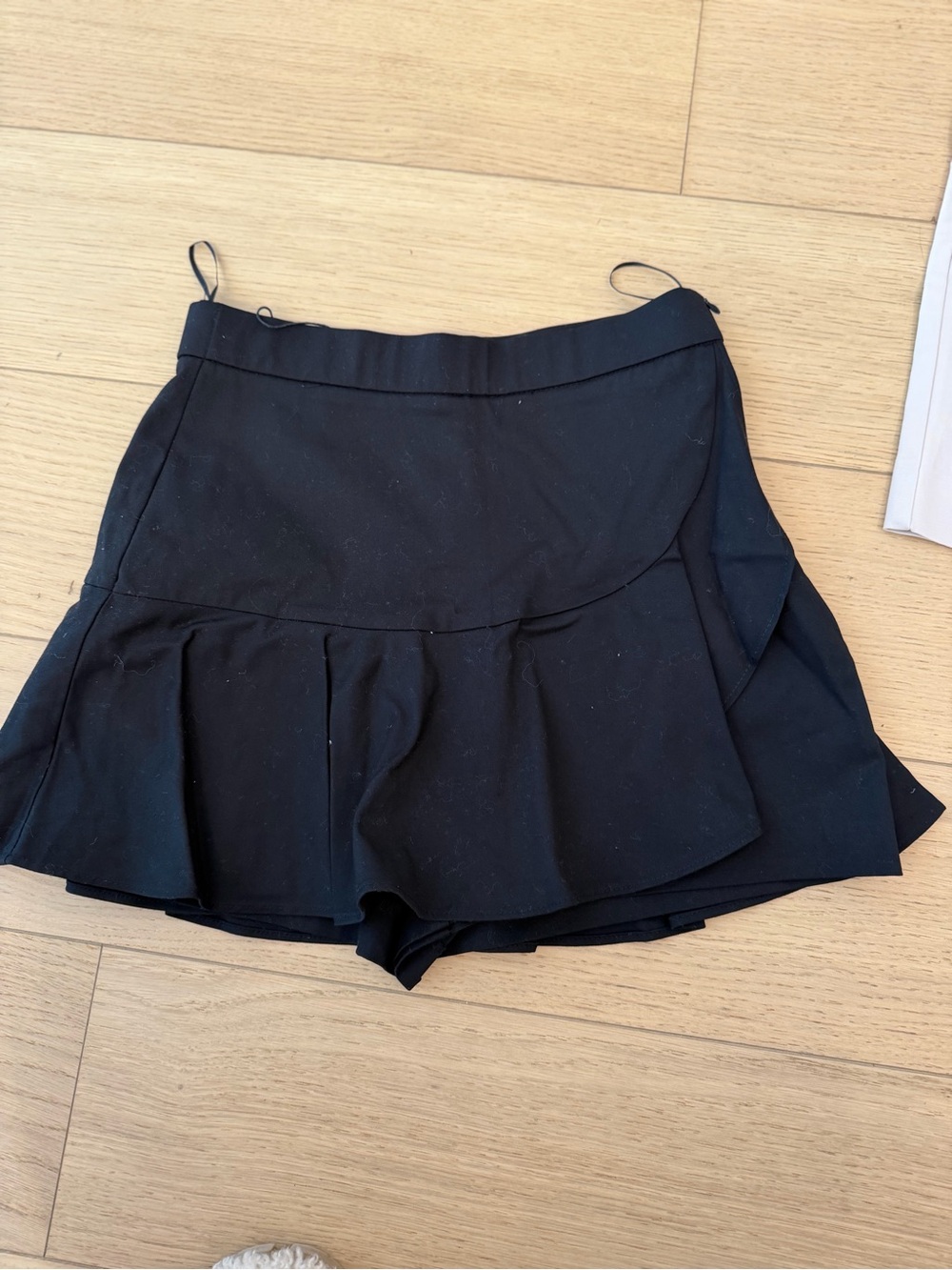 Women’s Black Ruffle Skort Zara